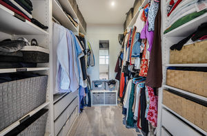 Walk in closet- click for photo gallery